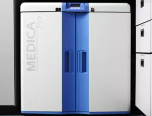 Machine produisant de l'eau purifiée pour les analyseurs de biochimie